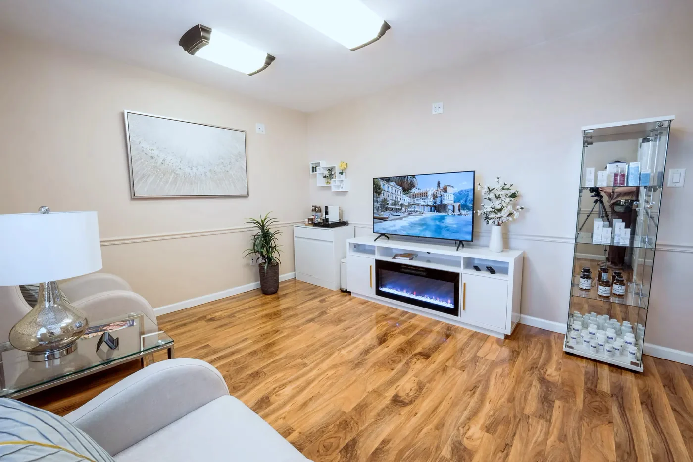 A treatment room at Ivy Infusions and Wellness